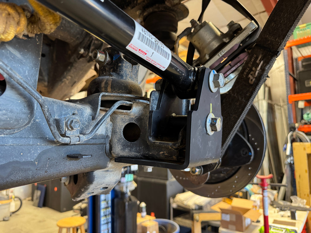 Dr KDSS B.O.T.C.K - Bolt On TrackBar Correction kit for Land Cruiser 200 / LX570