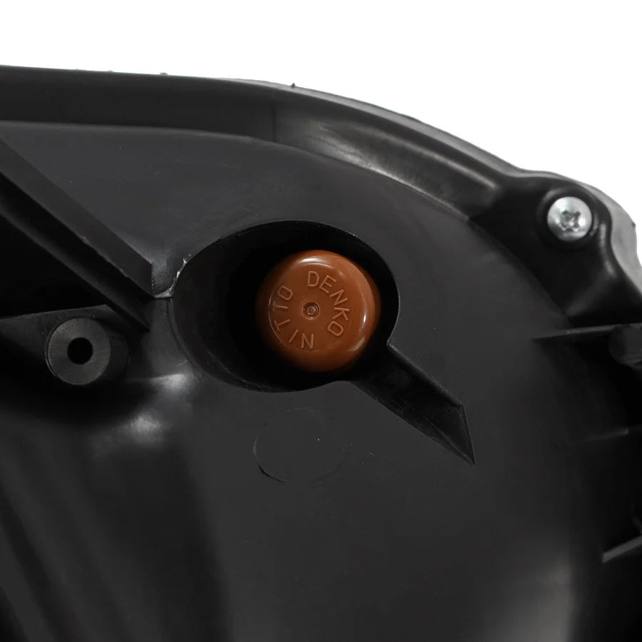 Alpahrex LUXX-Series Projector Headlights Black for 4Runner (2010-2013)