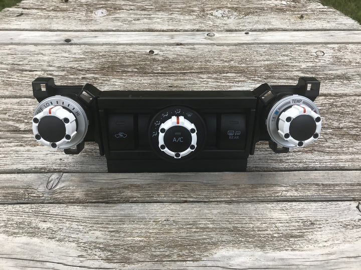 AJT Design Climate Knobs- WHITE for 4Runner (2010-2024)