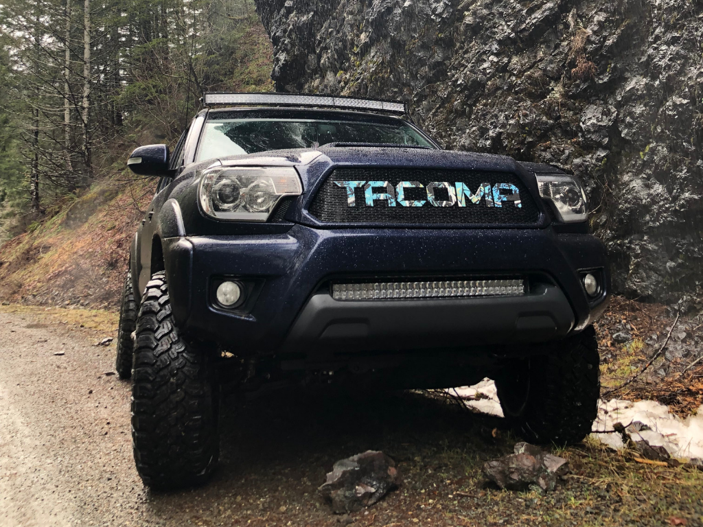 Cali Raised LED 32" Lower Bumper Flush LED Light Bar Brackets Kit for Tacoma (2005-2015)