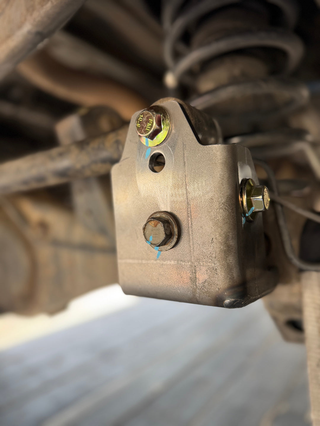 Dr. KDSS B.O.T.C.K- Bolt On TrackBar Correction kit for Sequoia  (2001-2007)