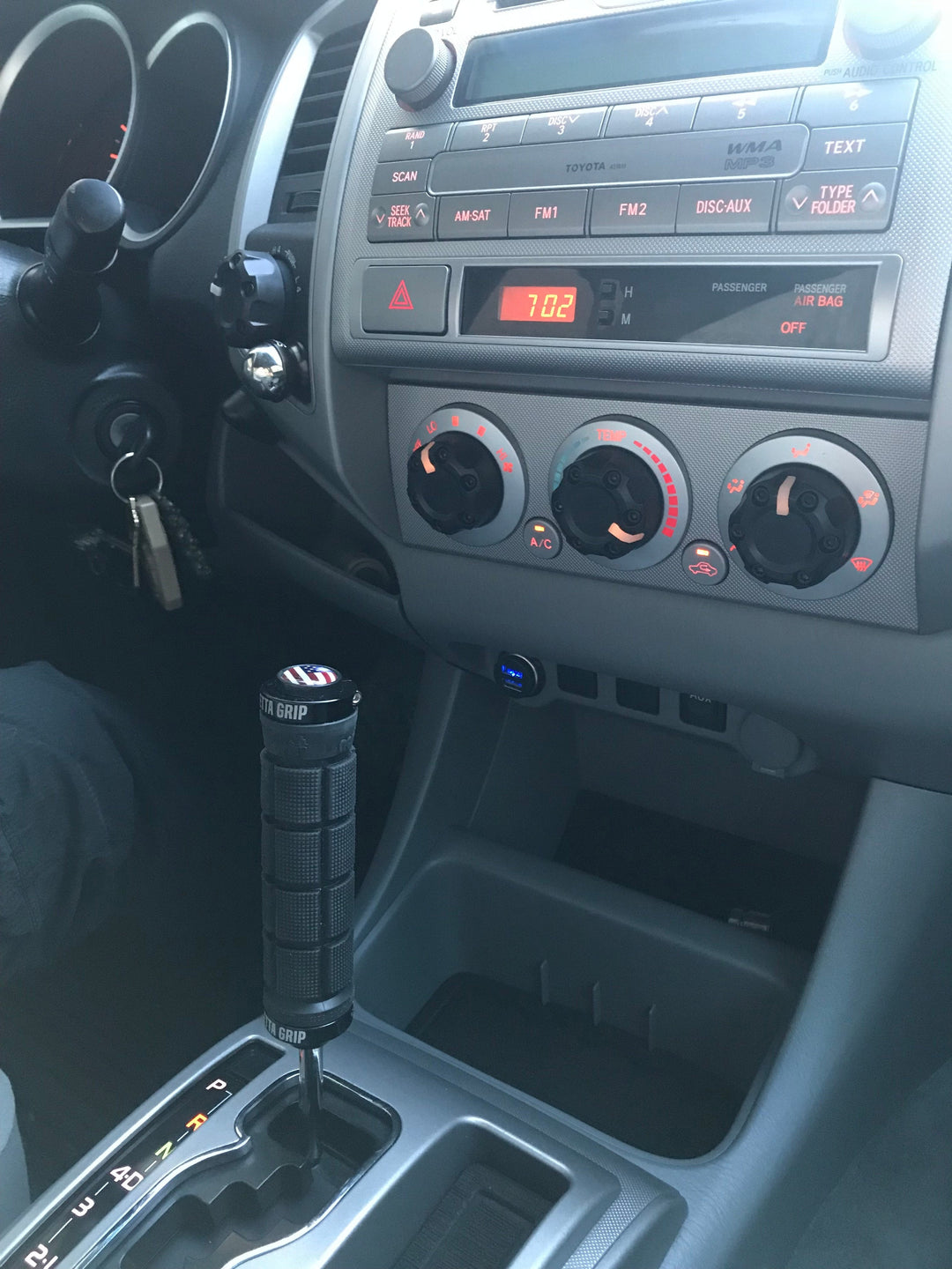 4x4 / Climate Knob (2005-2015 Tacoma, 2007-2013 Tundra) - 1 PACK - BLACK