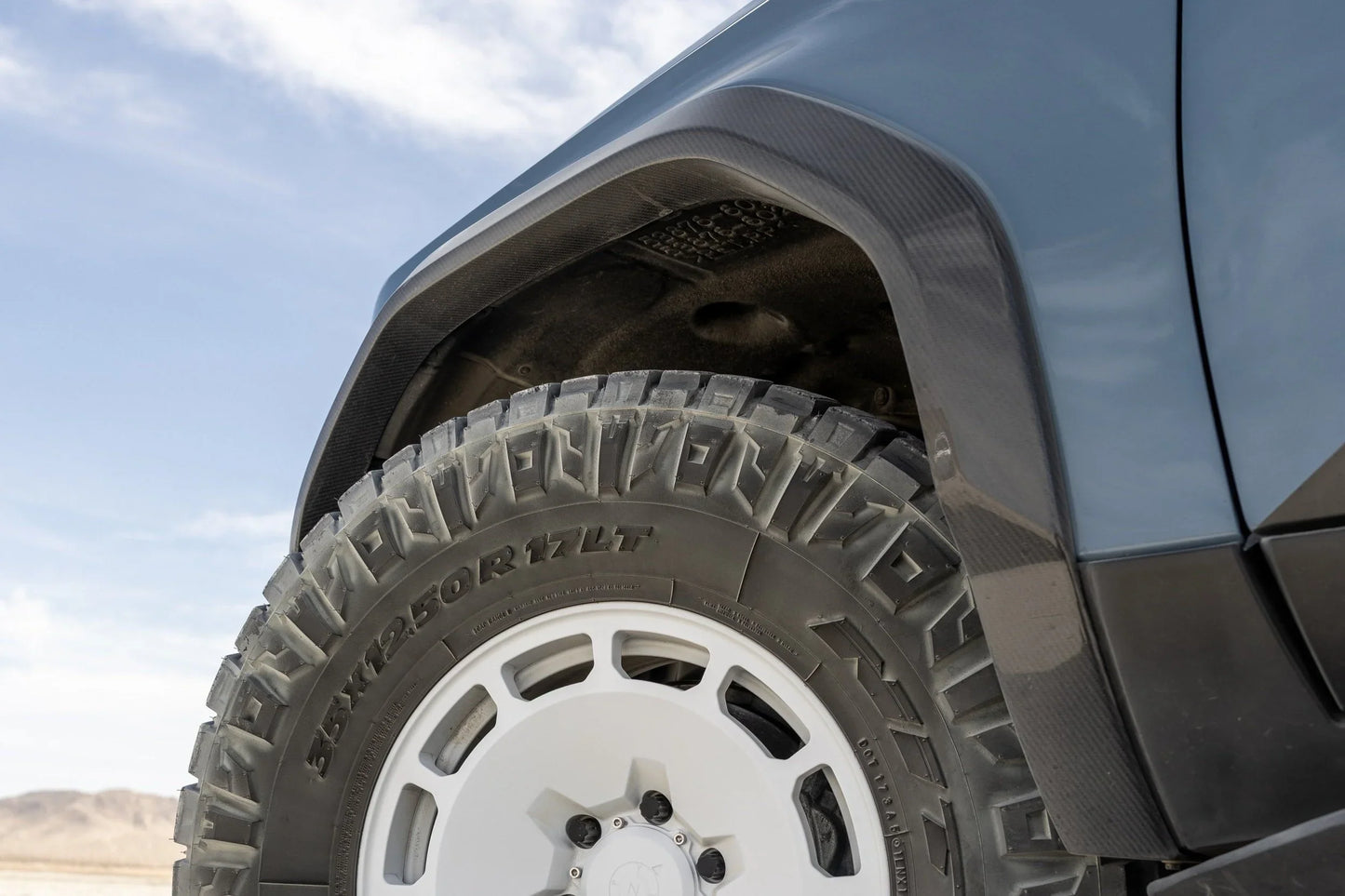 Nytop Fender Flare Kit for Land Cruiser (2024+)