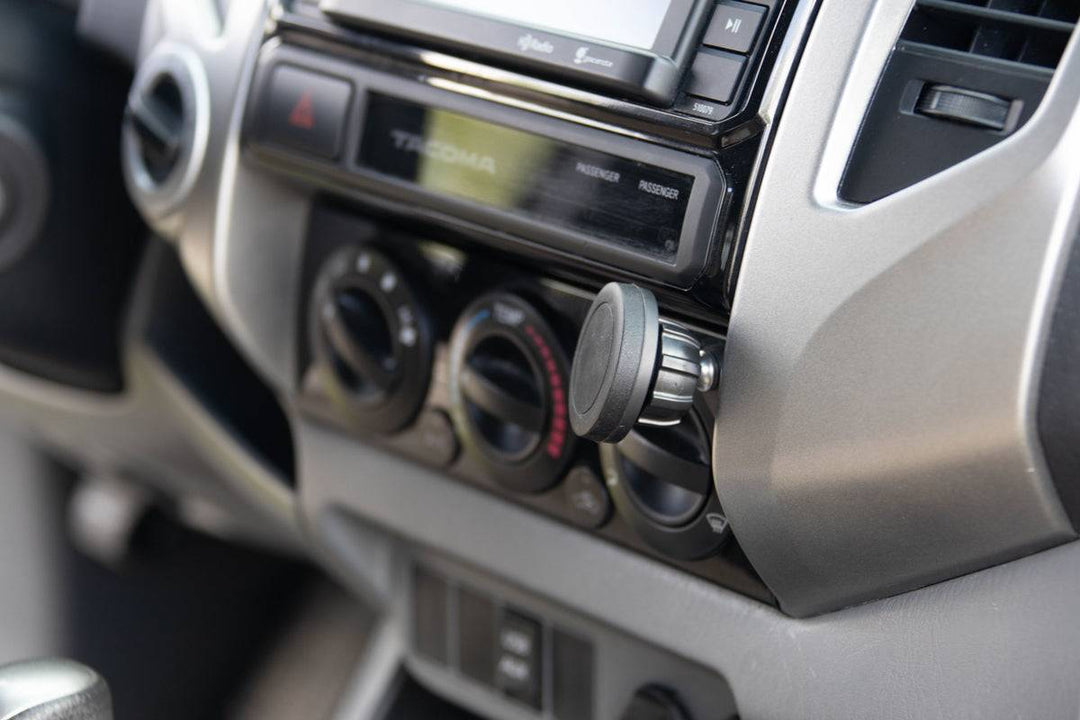 Course MotorsportDirect Fit Phone Mount - Toyota Tacoma (2005-2015)