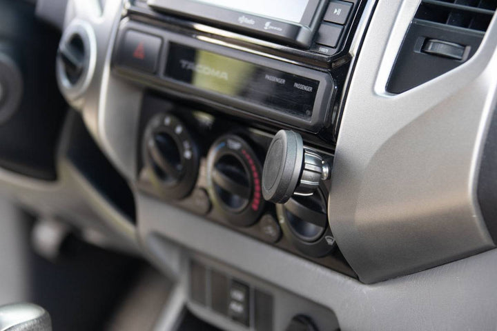 Course MotorsportDirect Fit Phone Mount - Toyota Tacoma (2005-2015)
