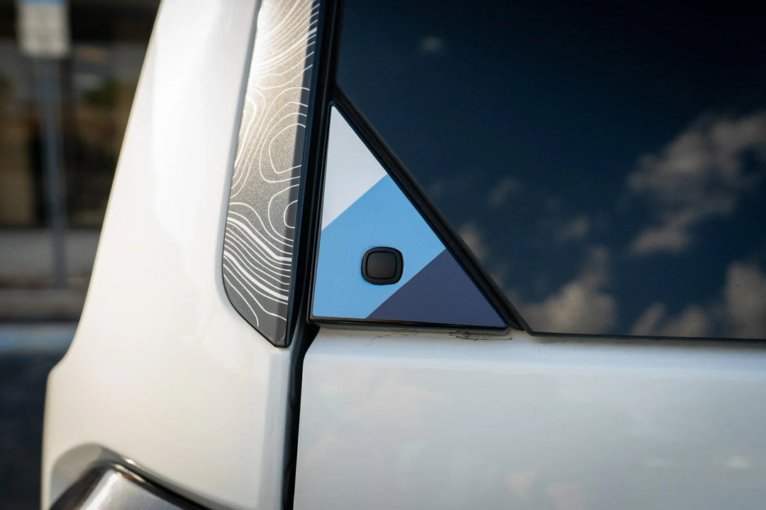 Heritage Rear Glass Button Trim Overlay - 2024+ Land Cruiser / GX 550