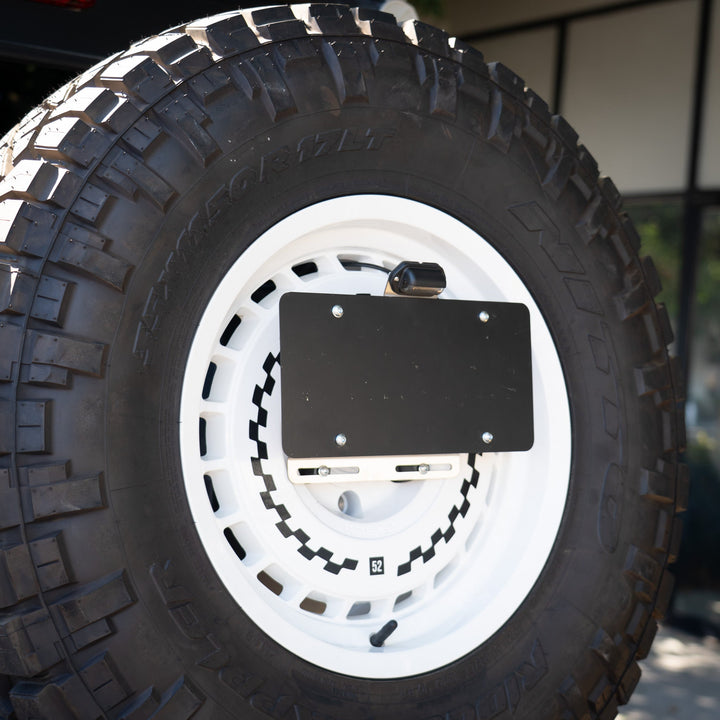 Lug-Mounted License Plate Light Kit