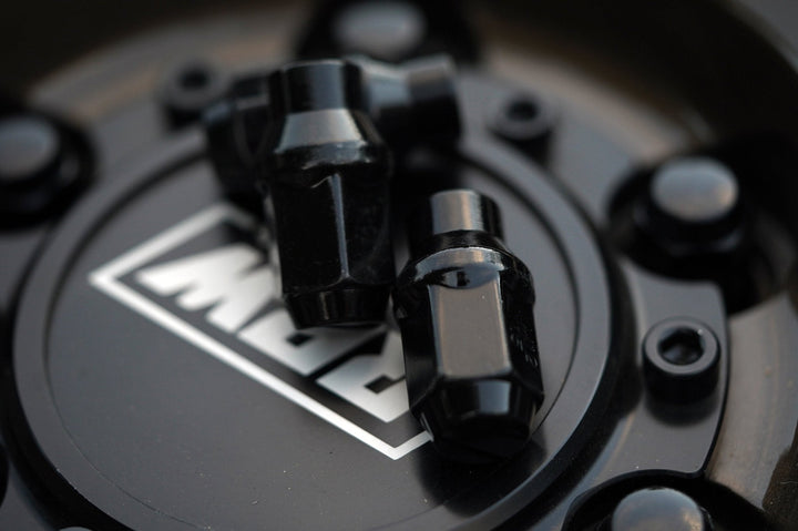 Hex Closed End Lug Nuts (14x1.5 ET) | Tundra, 4G Tacoma, 6G 4Runner, Jeep