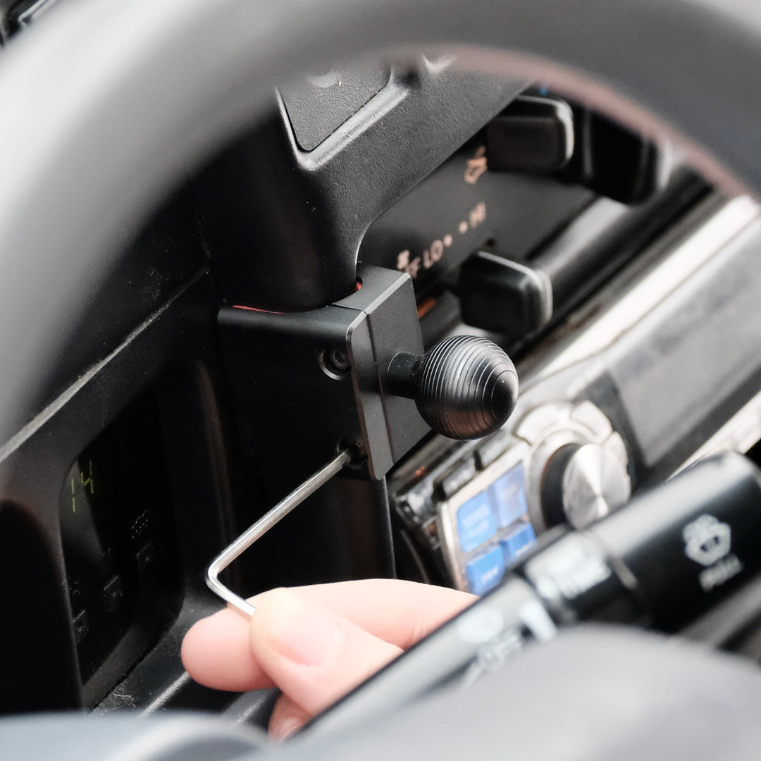OFFROAM MagSafe-compatible Phone Mount for Tacoma (1996-2004)