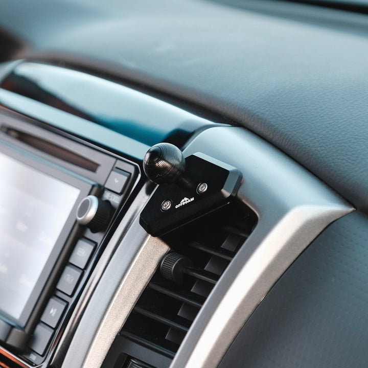 Toyota Tacoma 2012-2015 MagSafe-compatible Phone Mount