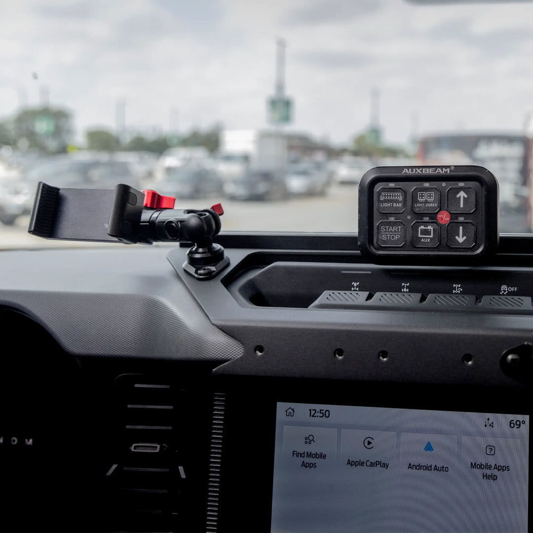 Expedition Essentials Dash Mount With Dual MagSafe Charging Phone Mounts | 2021-2025 Ford Bronco & Bronco Raptor (Non-Sport)