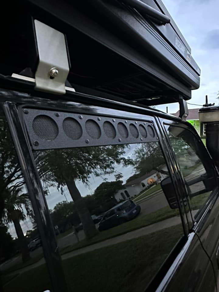 1990–1997 Toyota Land Cruiser 80 Series / Lexus LX450 Rear Window Vents (J80)