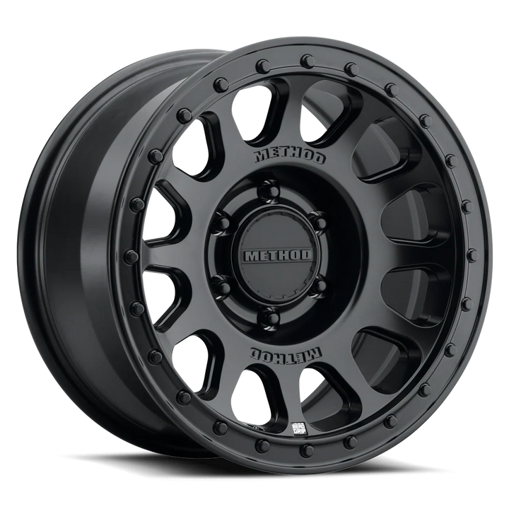 Method 709-HD
MATTE BLACK 17x8.5 | 6.5x5.5 | 25/5.8