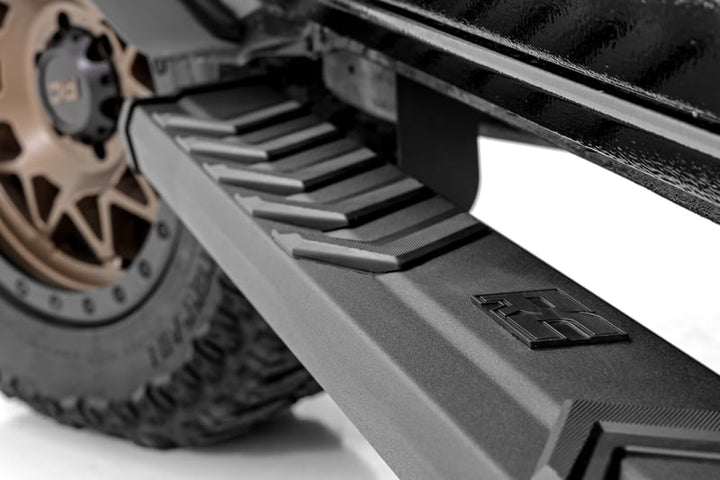 Rough Country BA2 Running Boards
Side Step Bars | Toyota 4Runner 2WD/4WD (2025-2026)