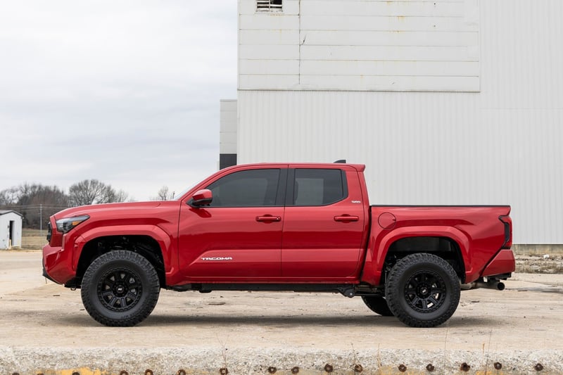 Rough Country 1.5 Inch Leveling Kit
Toyota Tacoma 2WD/4WD (2024-2026)