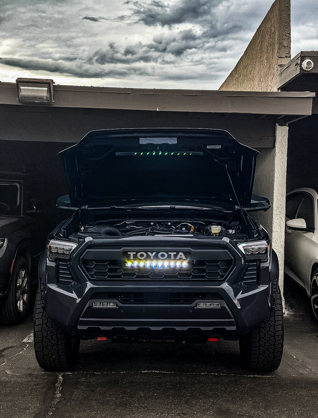 Pro-Style Front Grille with LED Light Bar With or Without Raptor Lights For Tacoma 2024-2026