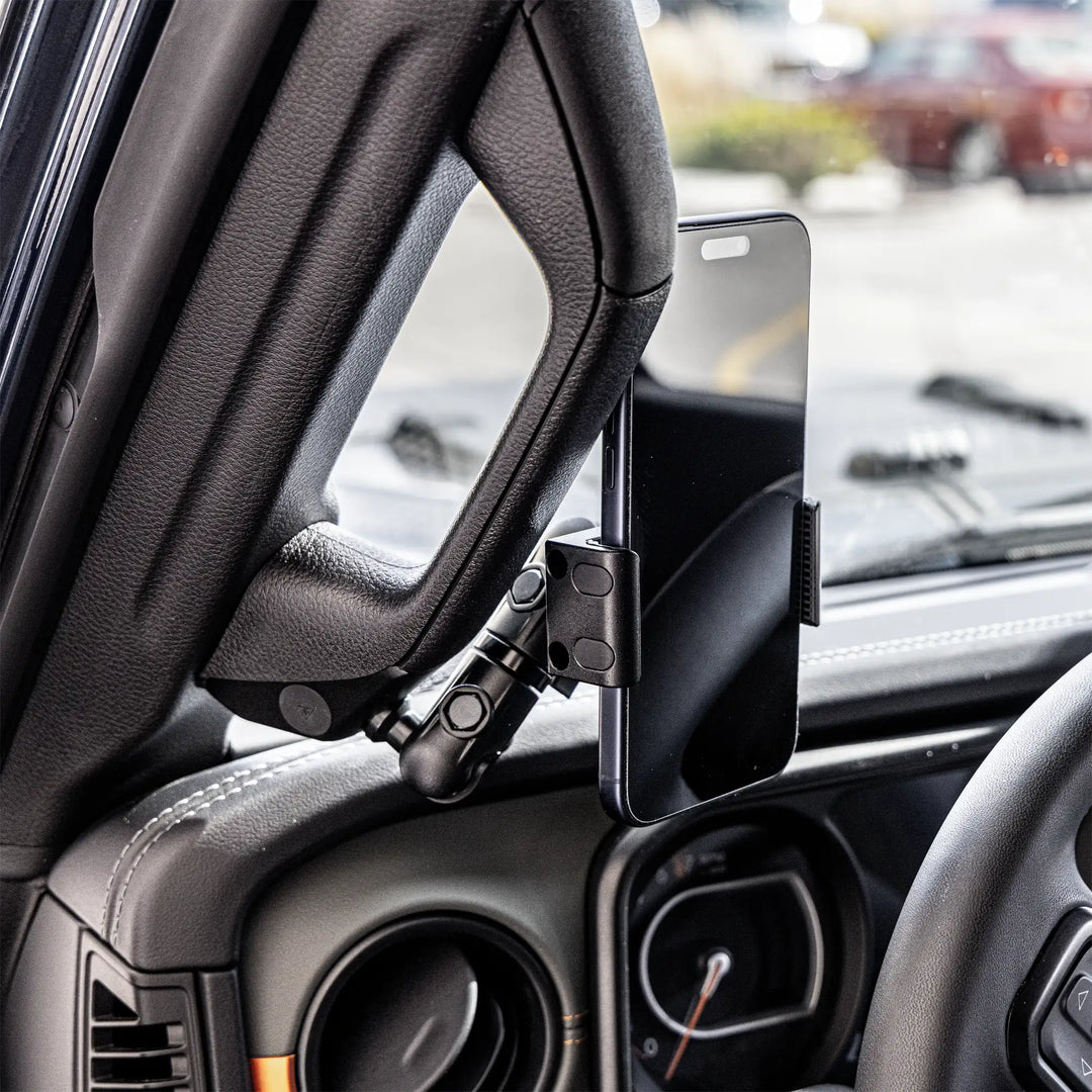 LINK™ Grab Handle Mount With MagSafe/Qi2 Charging and Cooling Phone Holder | 3.5" Arm | 2024+ Jeep JL, Gladiator, and 4XE