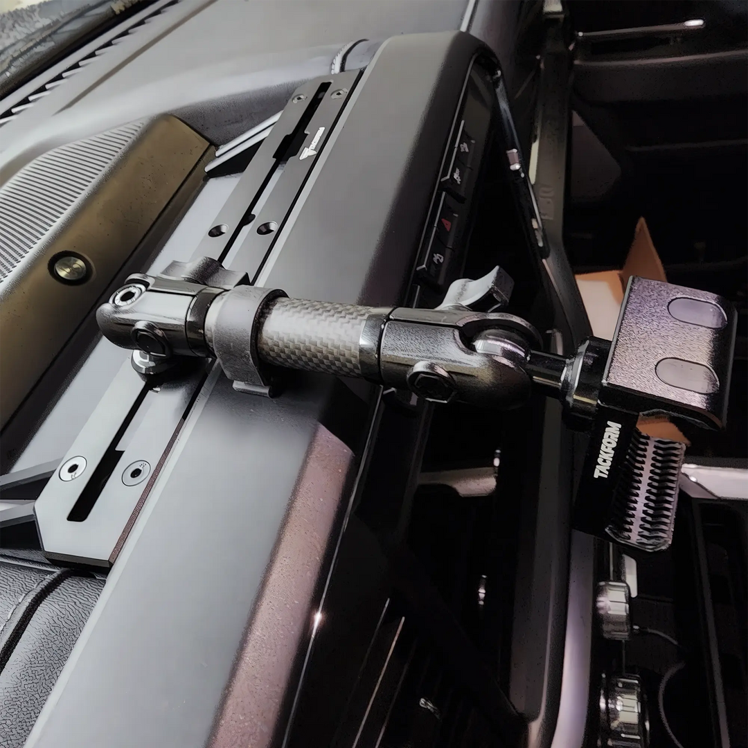 TRAXX™ - Slim Track Dash Bracket With 20LITE Phone Mount | 2023-2026 Ford Super Duty (F-250 Through F-600)