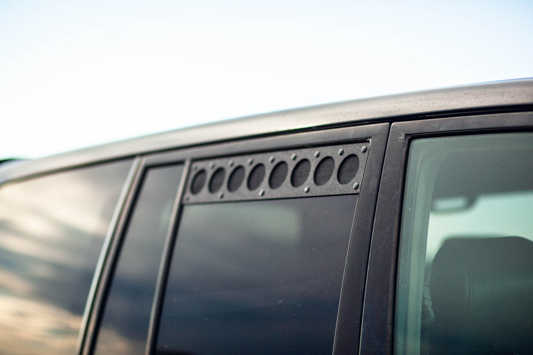 1998–2007 Toyota Land Cruiser 100 Series / Lexus LX470 Rear Window Vents (J100)