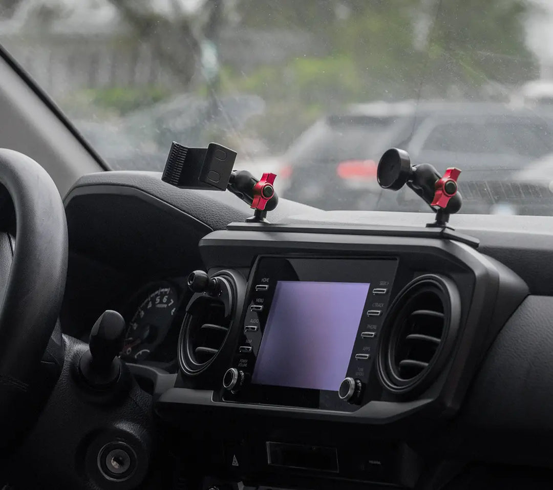 TackForm TRAXX™ - Slim Track Dash Bracket With 20LITE Phone & Tablet Mounts | 2016 - 2023 Toyota Tacoma