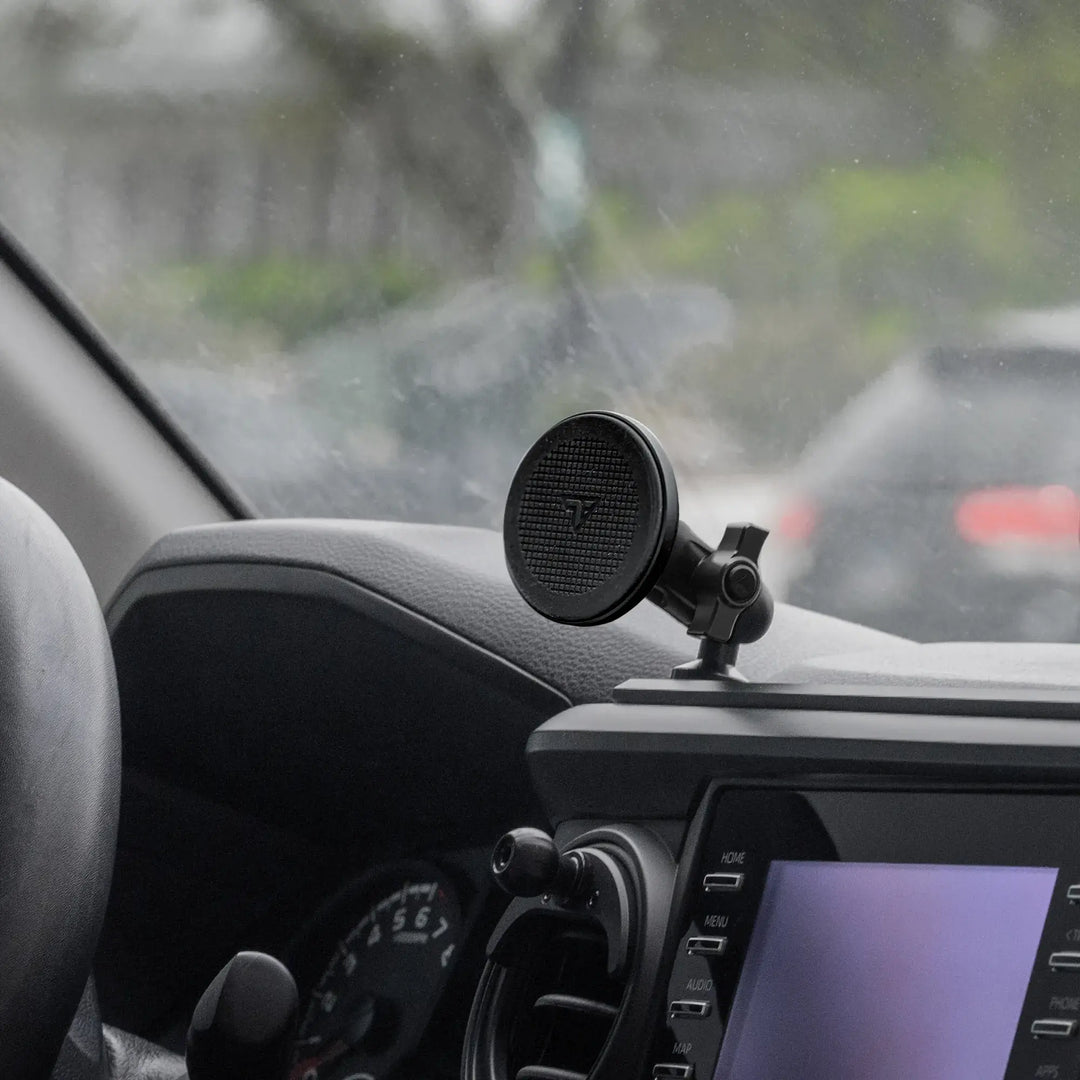 TRAXX™ - Slim Track Dash Bracket With Dual MagSafe Phone Mounts | 2016 - 2023 Toyota Tacoma