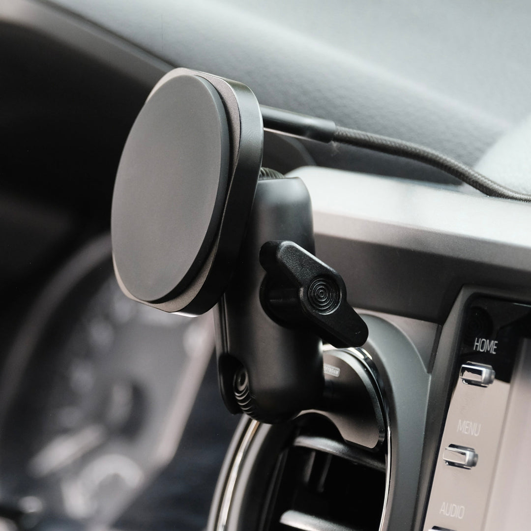 Toyota Tacoma 2016-2023 | Tundra 2014-2021 MagSafe-compatible Phone Mount