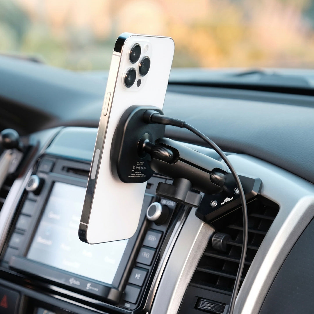 Toyota Tacoma 2012-2015 MagSafe-compatible Phone Mount