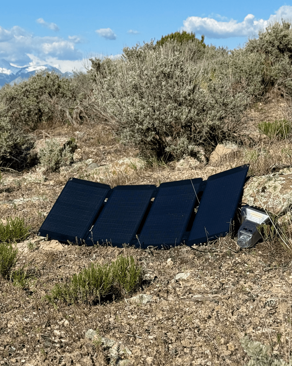 Devos Outdoor 40 Watt Folding Solar Panel (4-panel)