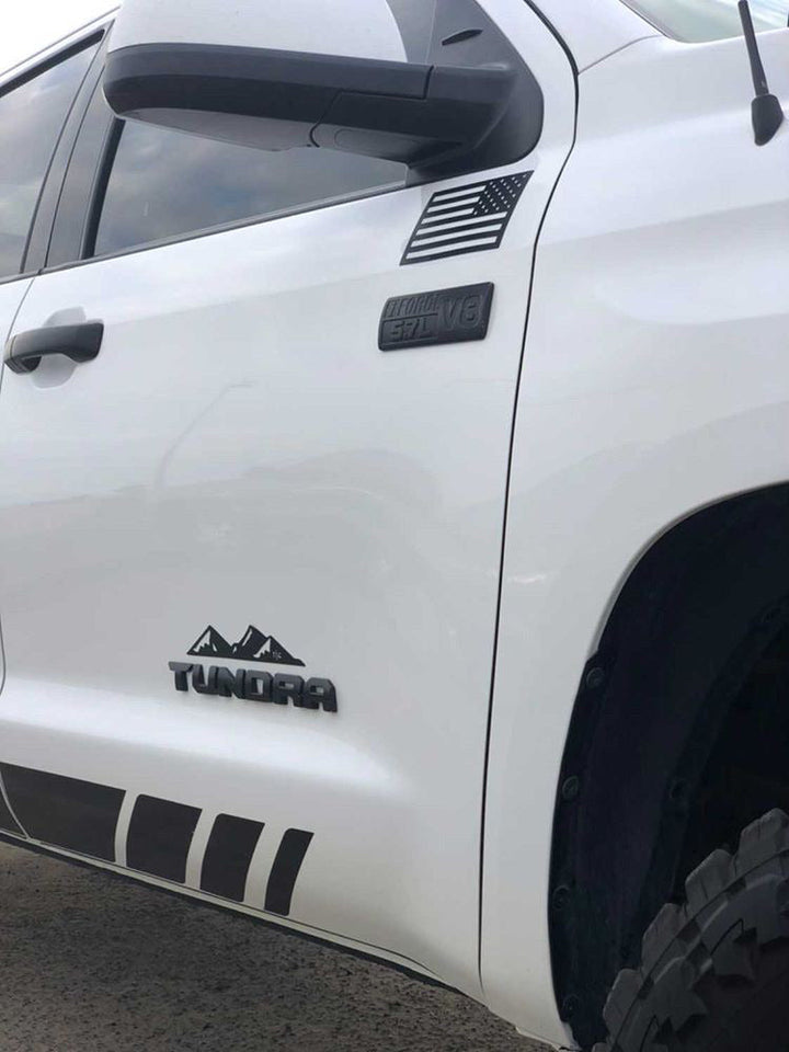 Tactilian Universal Mountain Range Vehicle Magnet