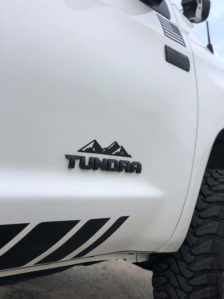 Tactilian Universal Mountain Range Vehicle Magnet