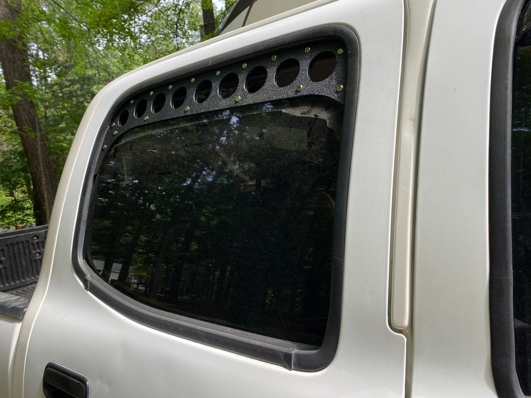 1995–2004 Toyota Tacoma Double Cab Removable Rear Window Vents (1st Gen)