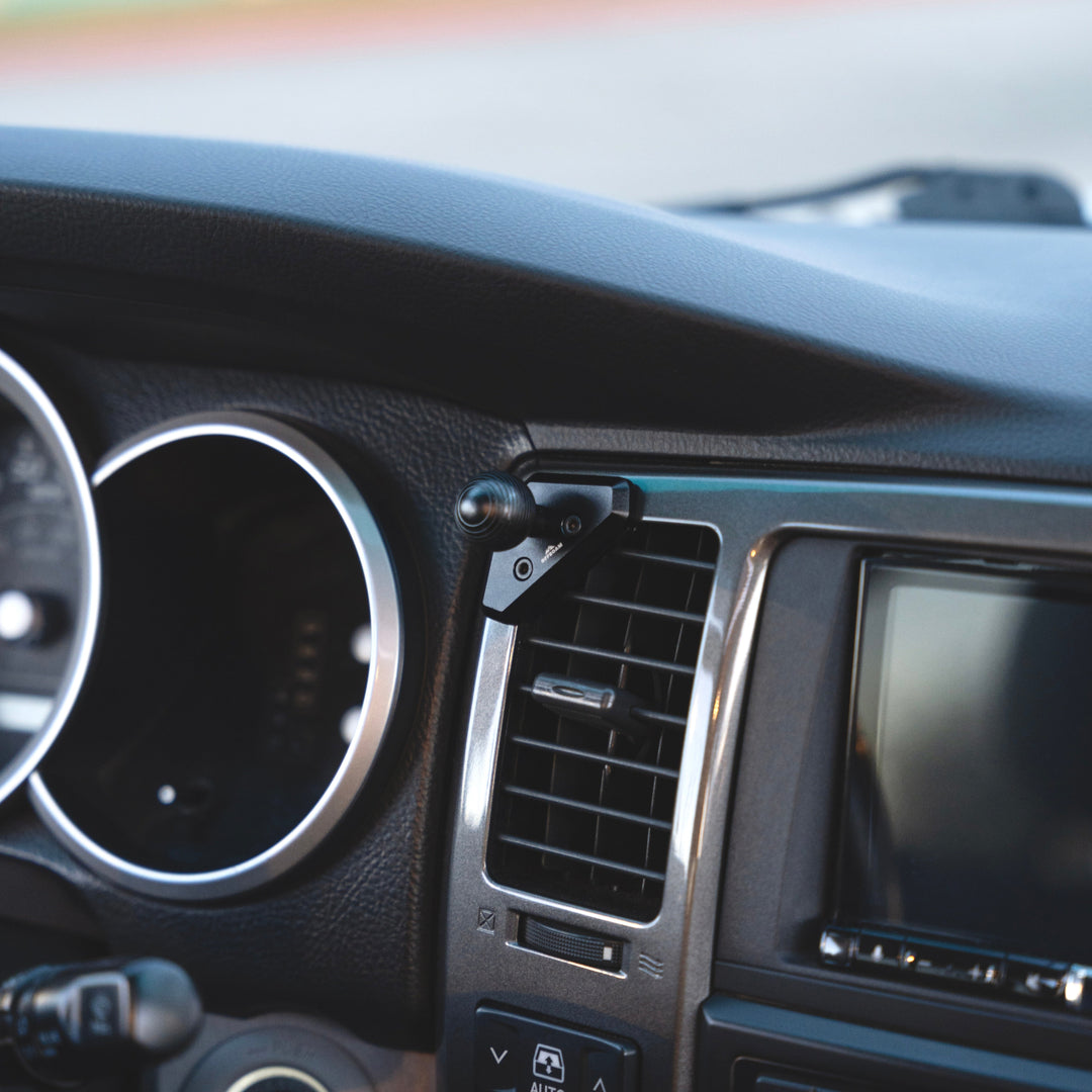 Toyota 4Runner 2003-2009 Phone Mount