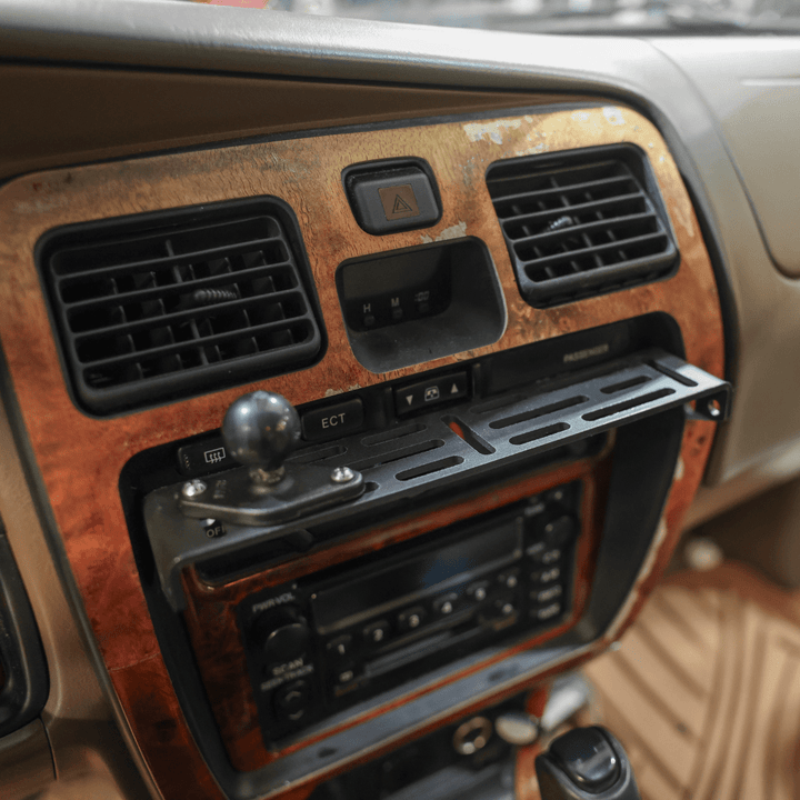 1996-2002 4Runner Dash Accessory Mount (DAM) / Phone Mount