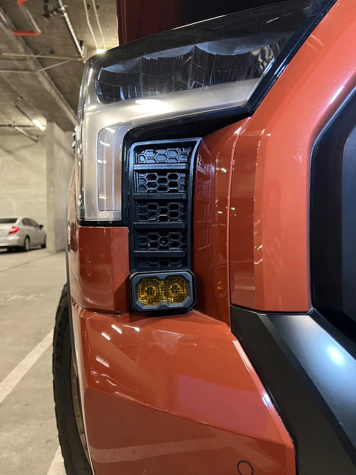 Baja 686 Industries LLC Led vent cover (ASA Matte Black) + Diode Dynamics C2.0 PRO for Tundra (2022+)